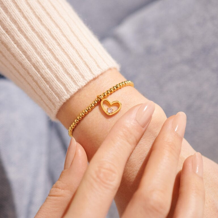 Joma Jewellery- Gold A ‘ Marvelous Mum’ bracelet