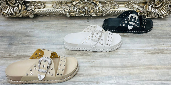 Lou Lou slides